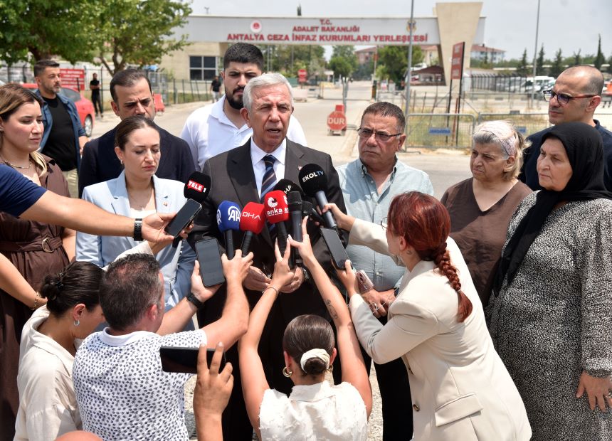Mansur Yavaş Antalya Döşemealtı (2)