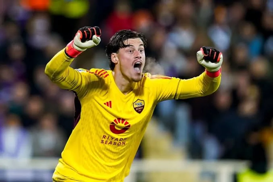 Mile Svilar Futbolcu