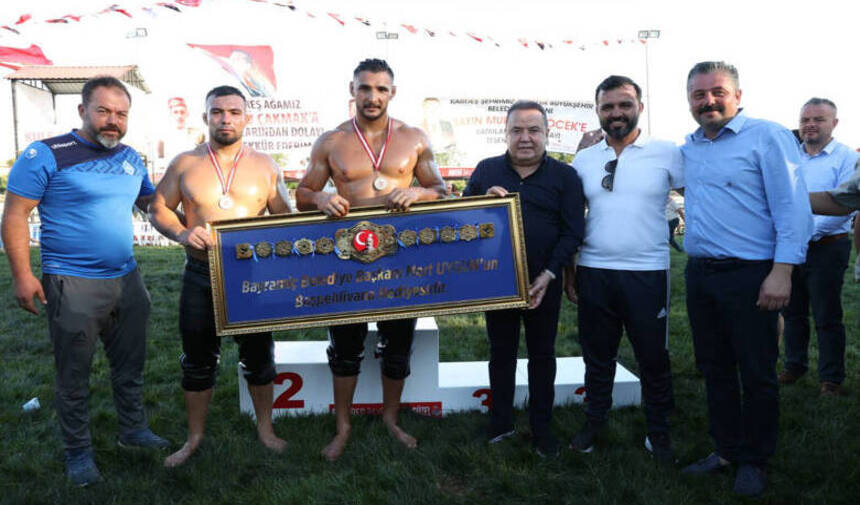 Mustafa Taş Muhittin Böcek Güreş