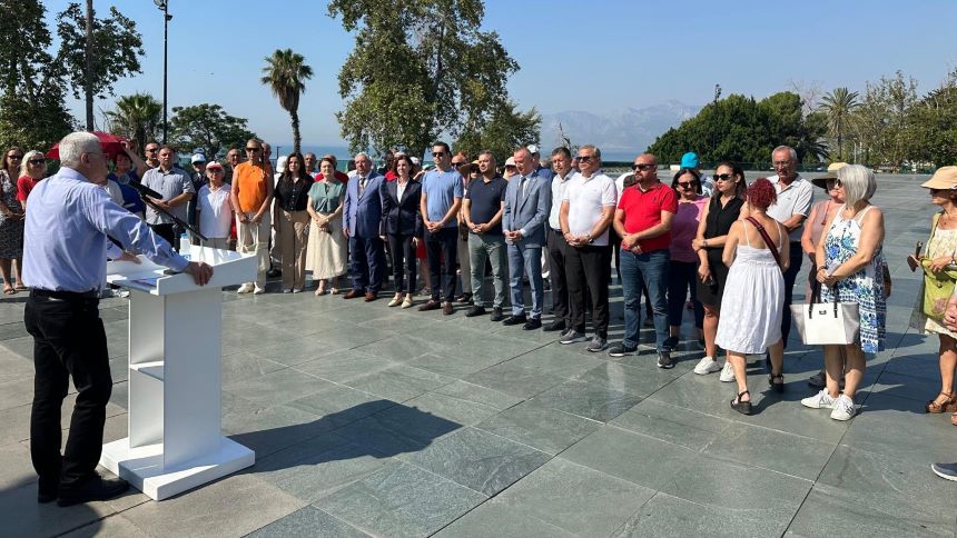 Nail Kamacı Lozan Cumhuriyet Meydanı
