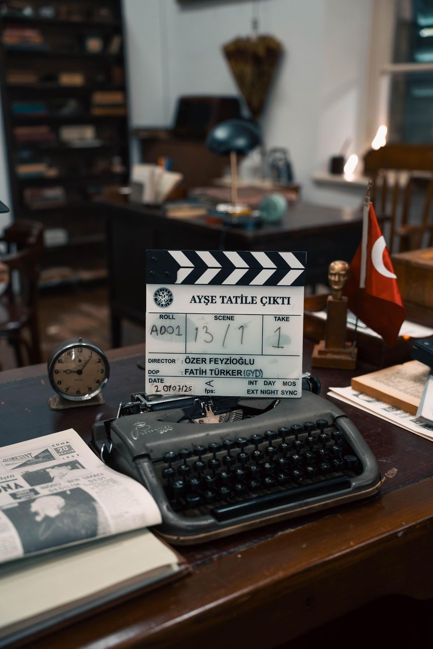 Ayse Tatile Cikti Filmi Oyunculari 2