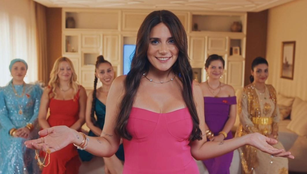 Buse Varol Kac Yasinda 1