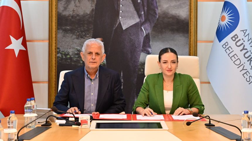 Büyükşehir Ile Demre Belediyesi Arasında Protokol Imzalandı (3)