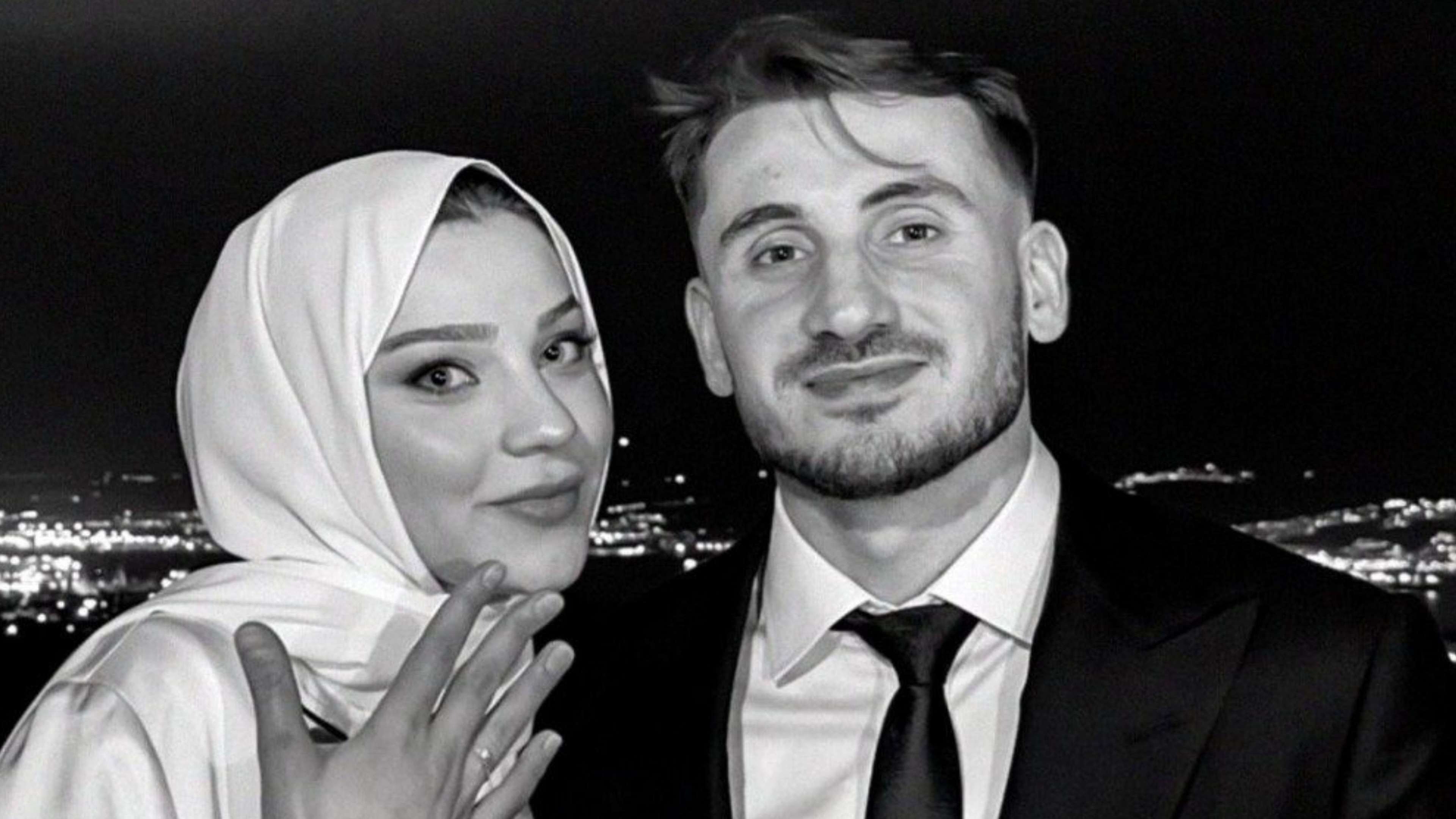 Ceren Azak Kac Yasinda 2