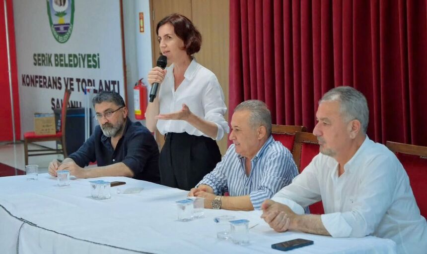 Chp Genel Merkezi, Antalya'da Toplantılar Düzenledi Serik