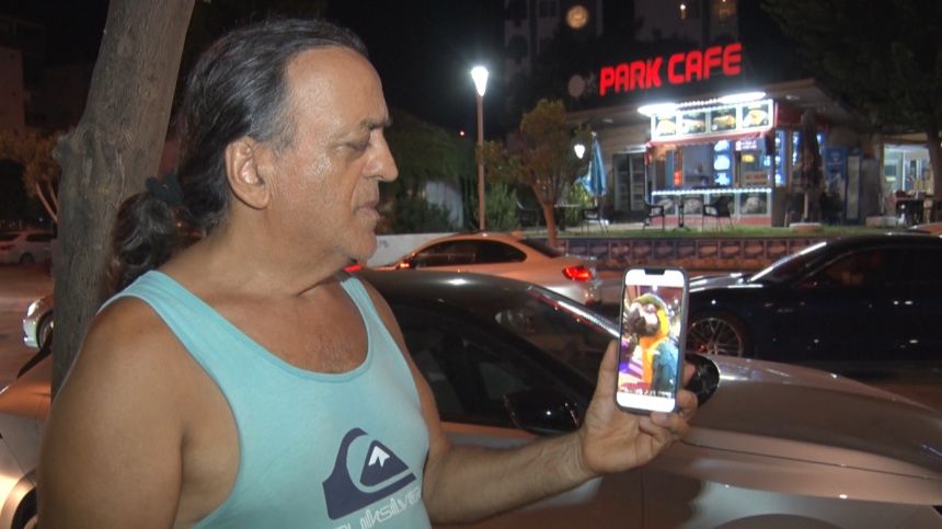 Özal'ın Papağanı Cabbar (2)