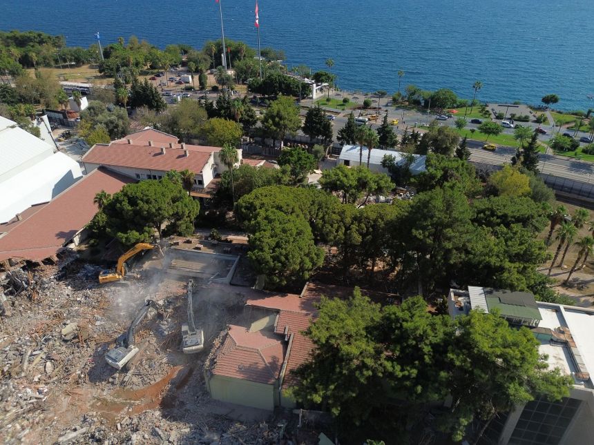 Antalya Müzesi Yıkım 3