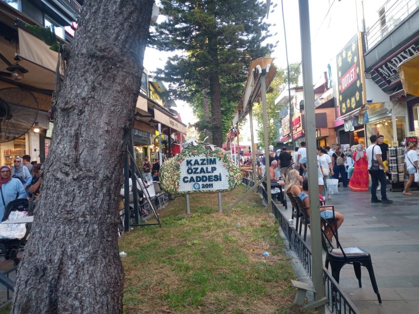 Kazım Özalp Caddesi (1)