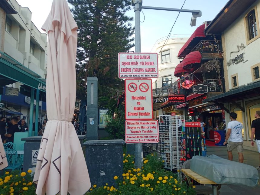 Kazım Özalp Caddesi (2)