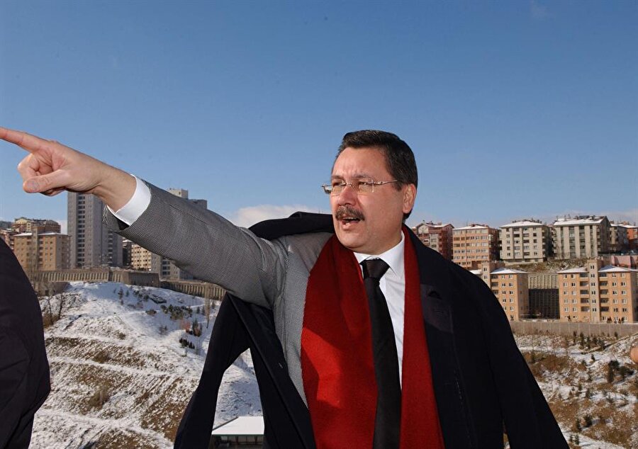 Melih Gökçek