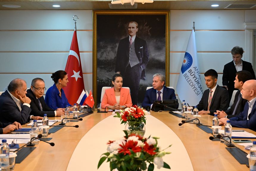 Moskova Hükümeti Bakanından Büyükşehir Belediyesi’ne Ziyaret (3)