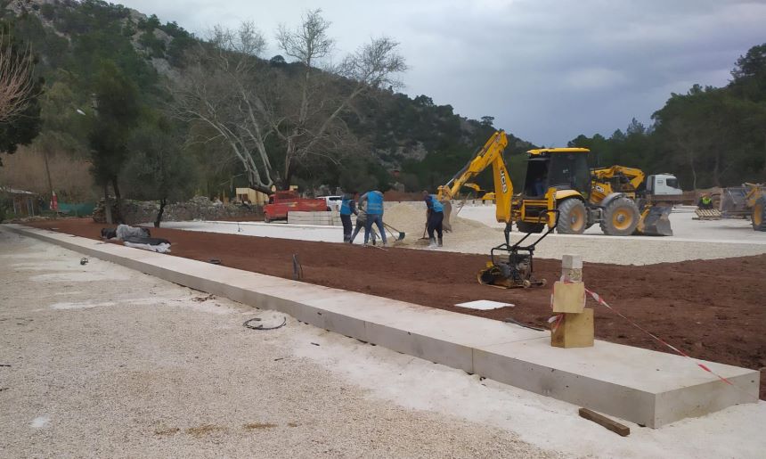 Olimpos Ören Yerindeki Karşılama Merkezi Inşaatından-1