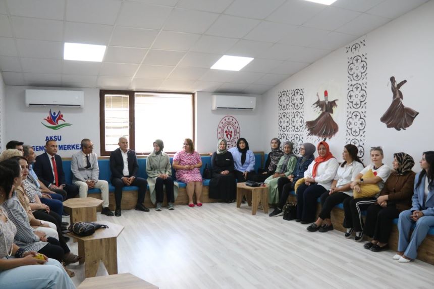Zehranur Aydemir Ak Parti Ankara Milletvekili (8)