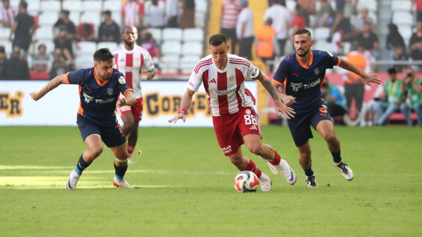 Antalyaspor Başakşehir Maçı 22 (1)
