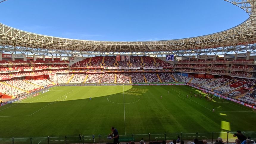 Antalyaspor Boş Stat (1)-1