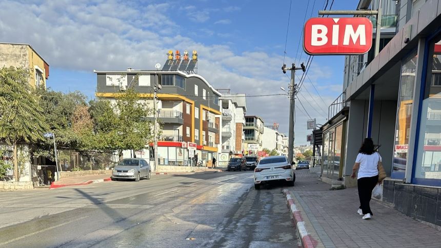 Boşa Akan Su Ve Cadde Kepez