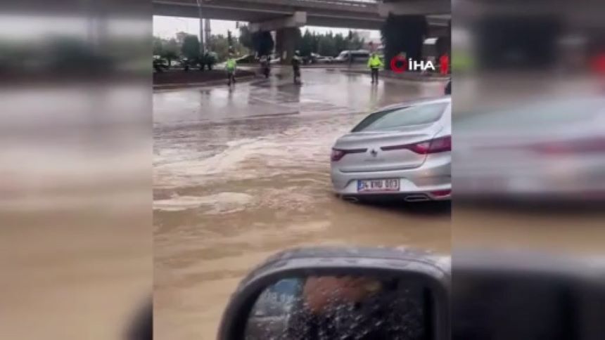 Çukura Düşen Araç Aksu (2)