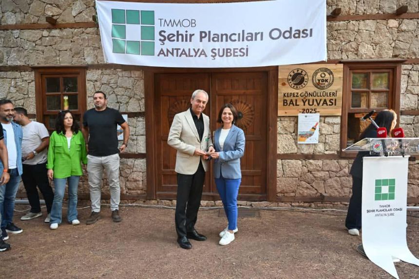 Dokumaparkta Cocuklarin Gelecek Sehir Hayalleri Tuvallere Yansidi 5