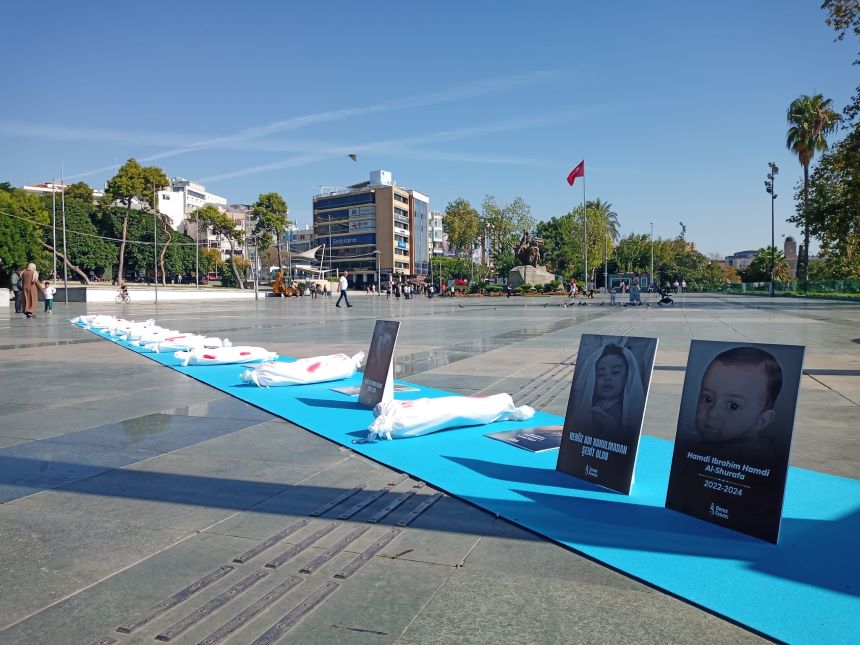 Filistin Eylemler Antalya Cumhuriyet Meydanı (3)