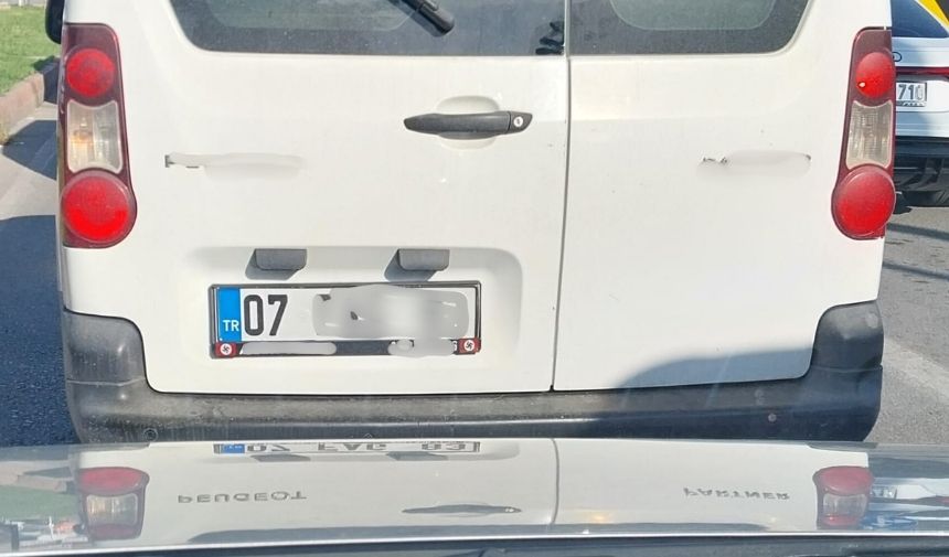 Gamali Haç Takili Plaka