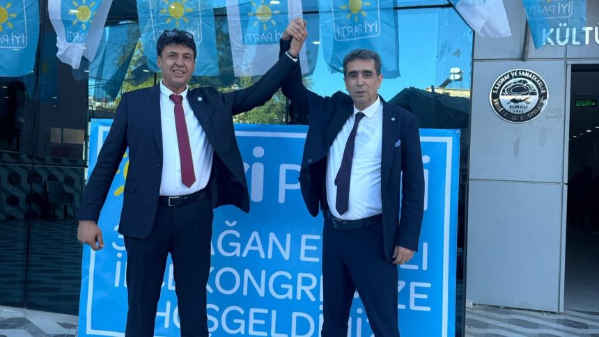 İyi̇ Parti Elmalı Kongresi