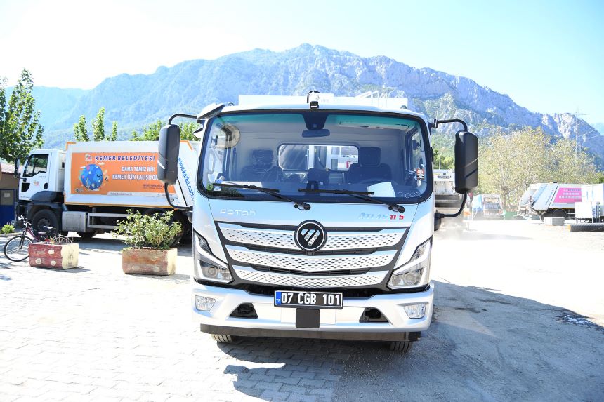 Kemer Belediyesi Yeni Çöp Kamyonları (2)