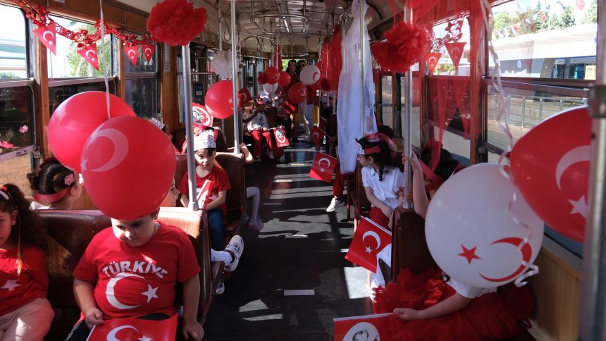 Nostalji Tramvayı’nda 29 Ekim Kutlaması (2)