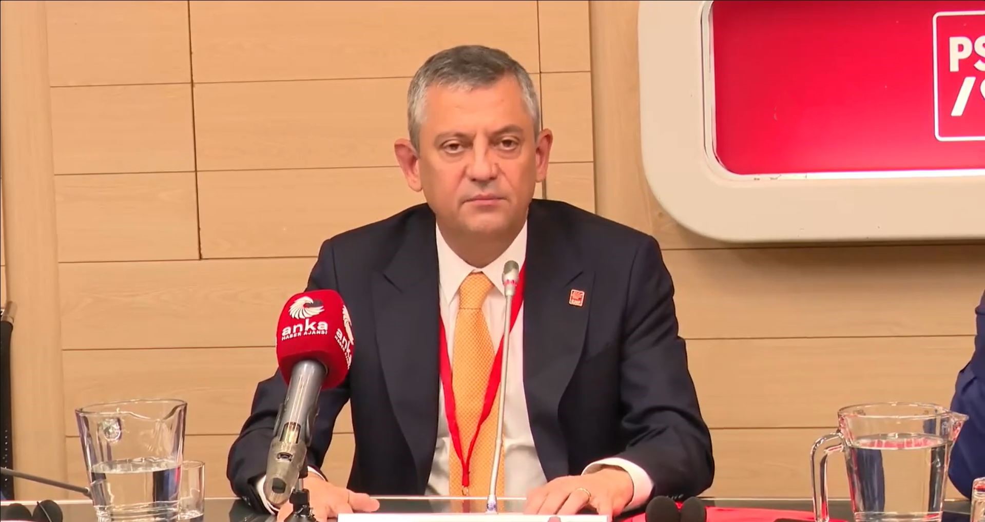 Özgür Özel İspanya