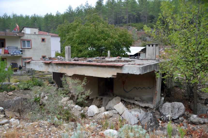 Serik Sel Felaketi Haskızılören 2011 (4)