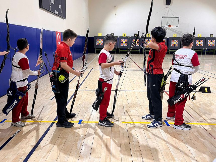 5 As Okçuluk U13 & U11 (U13 Erkek Takımı)