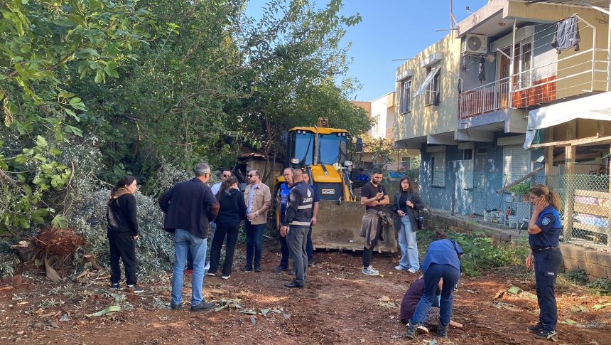 Aksu Evi Yıkılan Kadın (2)