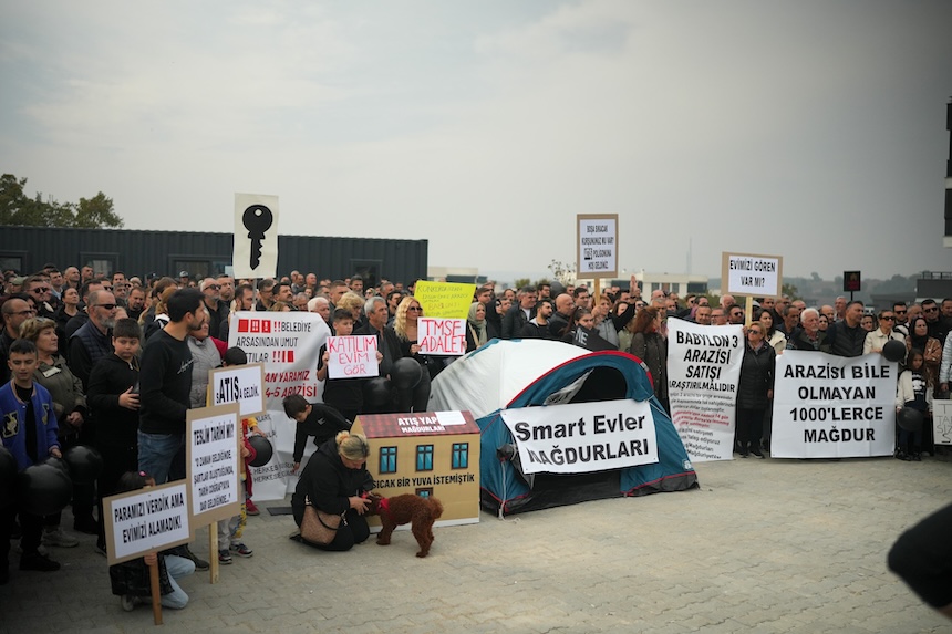 Bursa'da 3 Bin 500 Aile Yarım Kalan Ev Hayaliyle Şantiyede Eylem Yaptı 2