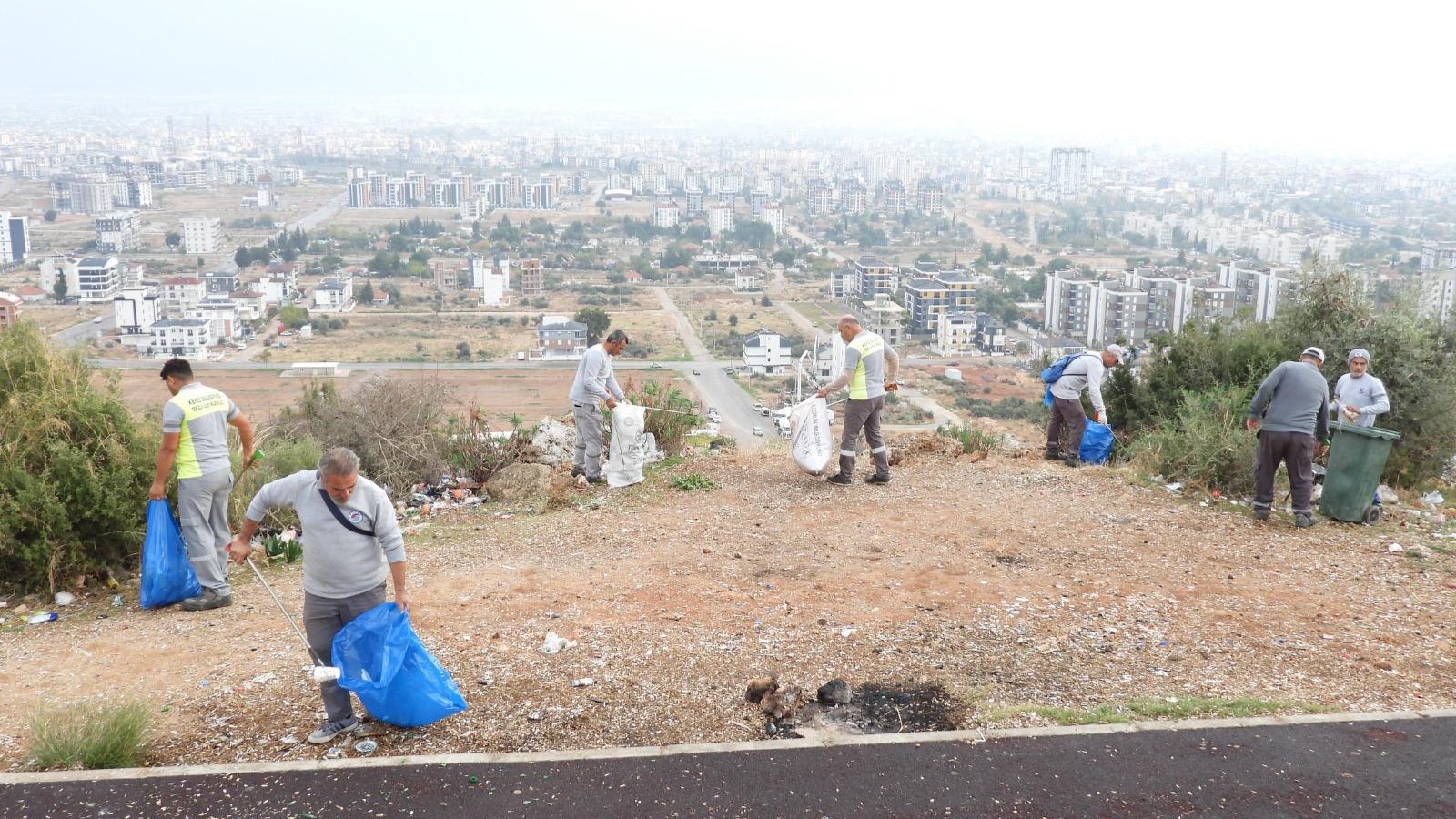 Cankayada Temizlik Seferberligi 80 Cuval Cop Toplandi 11