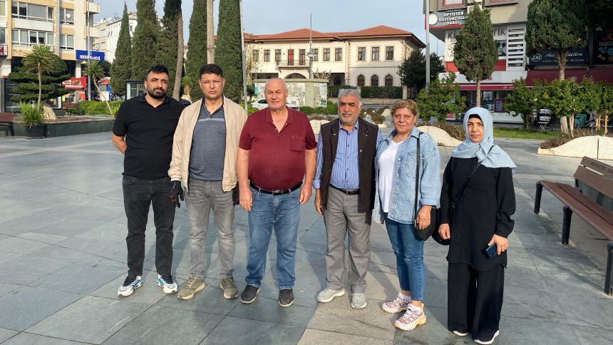 Doktorların Görevden Alınmasına Tepki Gösteren Vatandaşlar