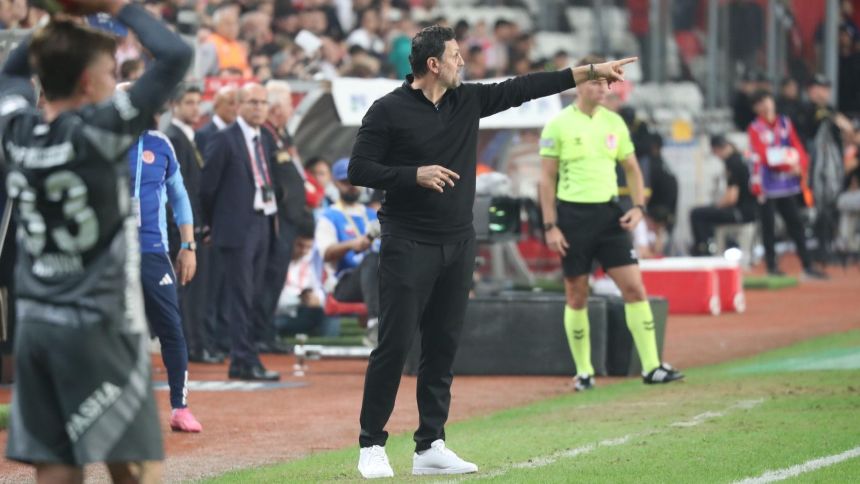 Erol Bulut Beşiktaş Maçı