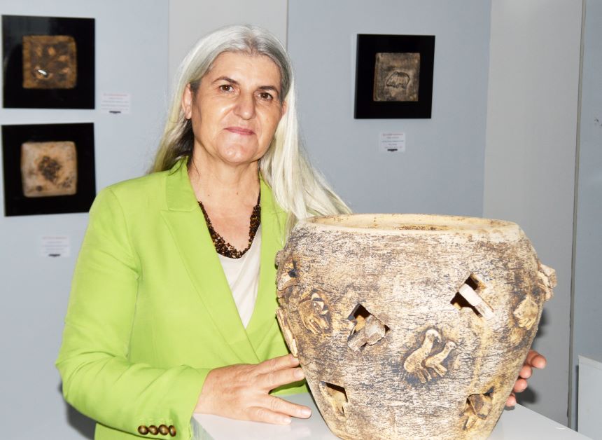 G O B E K L I T E P E N I N E S E R L E R I A N T A L Y A D A 1015152 301225-1