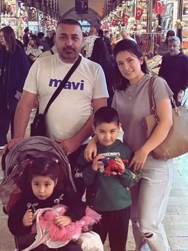 Gıdadan Zehirlenen Böcek Ailesi