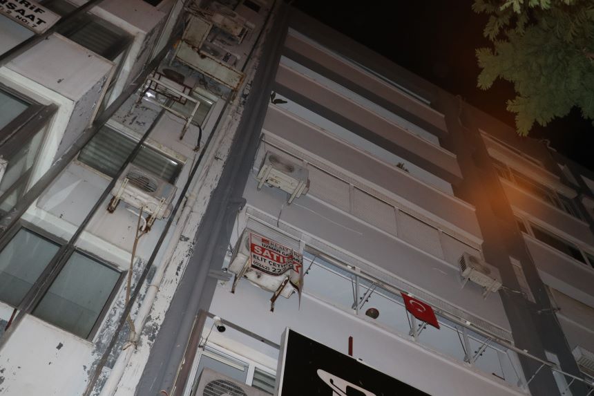 İş Hanında Ceset Bulundu (3)