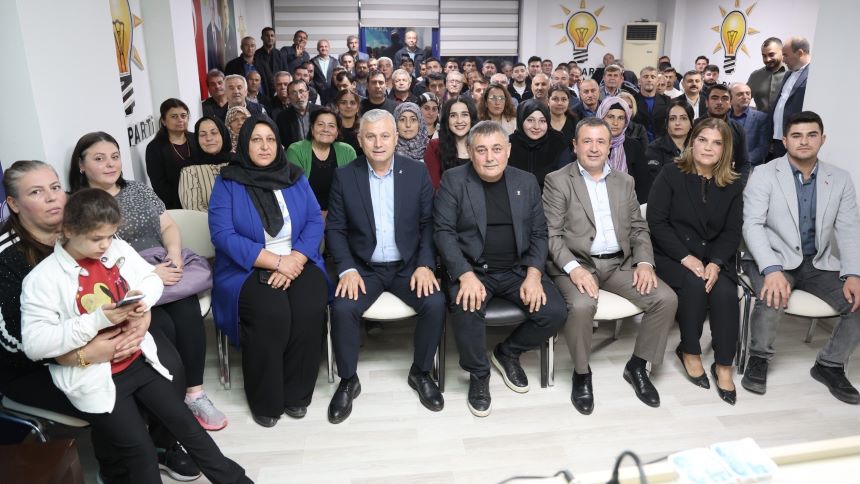 İsa Yıldırım Ak Parti Binası