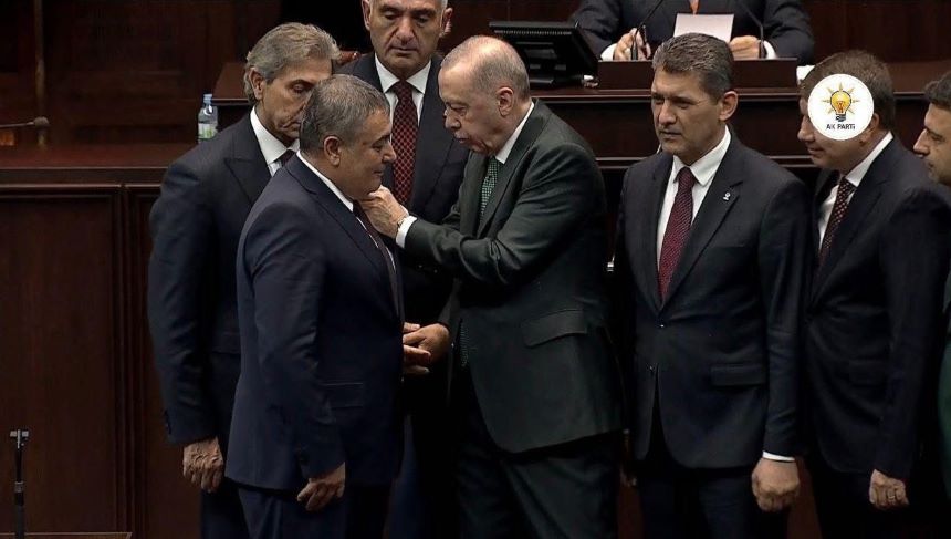 İsa Yıldırım Rozet Recep Tayyip Erdoğan