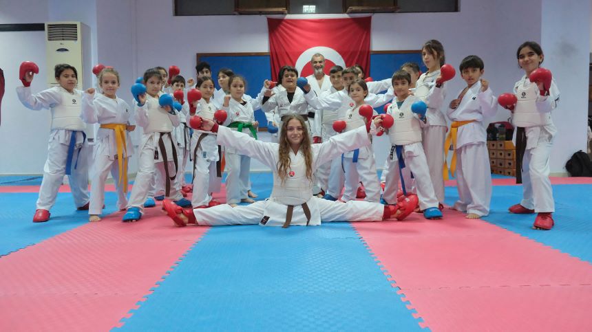 Kemer Ücretsiz Spor Kursu Öğrencileri (2)