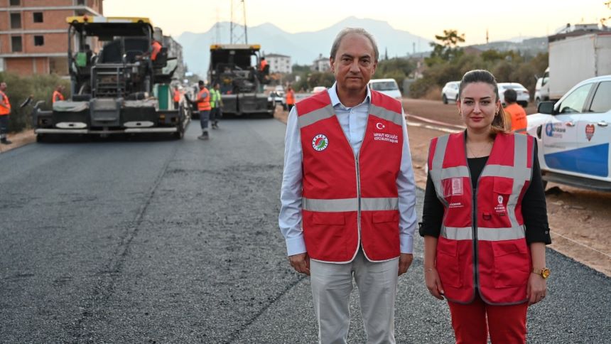 Mesut Kocagöz Ve Büşraözdemir