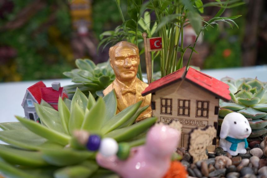 Öğretmenler Gününe Özel Çiçekler Antalya (3)