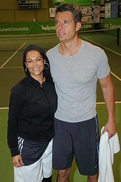 Sadettin Saran Hülya Avşar