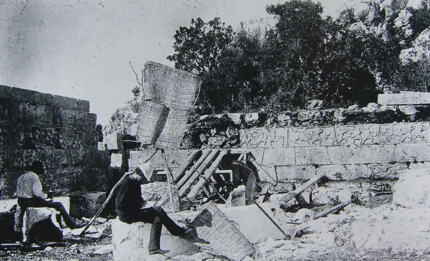 Trysa Heroonunu Çevreleyen Rölyefler 1882'De Yerinden Sökülerek Gemiyle Avusturya'ya Kaçırıldı. Fotoğraf, (Kulturenvanteri.com)