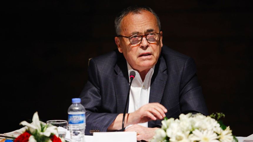 Yalçın Bayer Hürriyet Yazarı