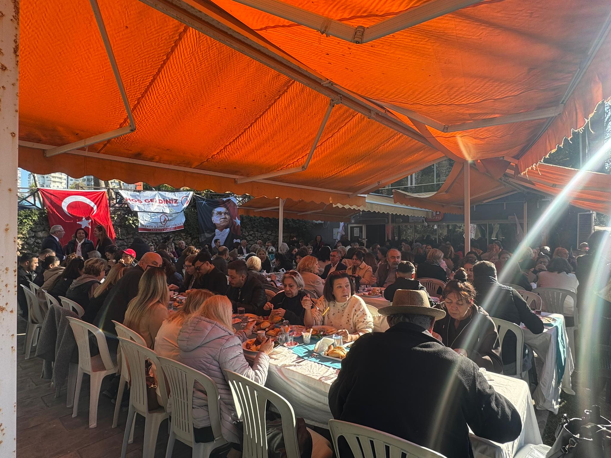 29 Ekim Kadınlar Derneği Antalya Şubesi (3)