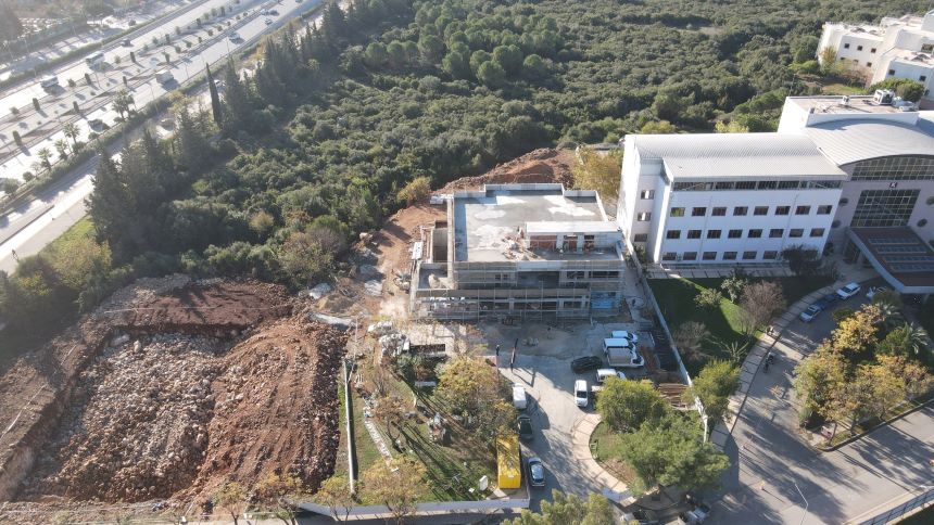 Akdeniz Üniversitesi Yeni Bina Inşaatı (2)