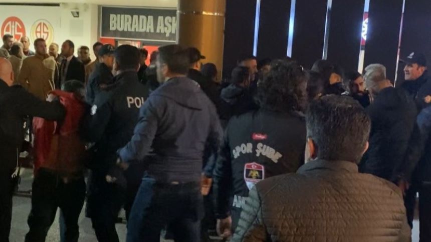 Antalyaspor Göztepe Kavga (3)