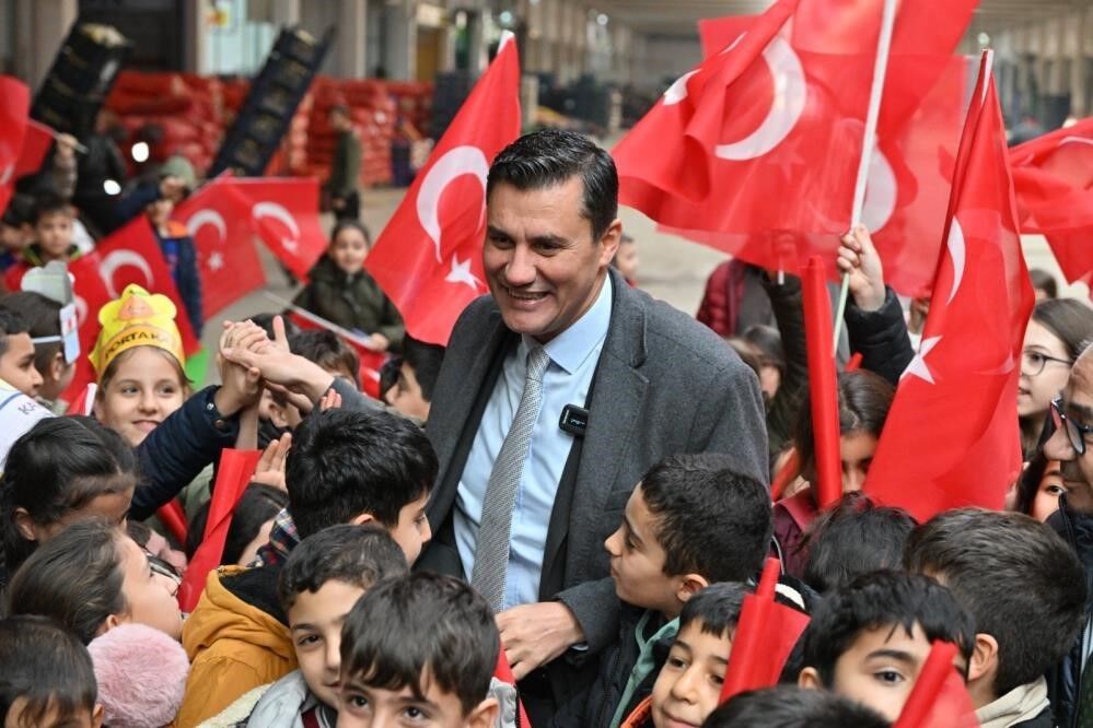 Manisa Büyükşehir Belediye Başkanı Ferdi Zeyrek